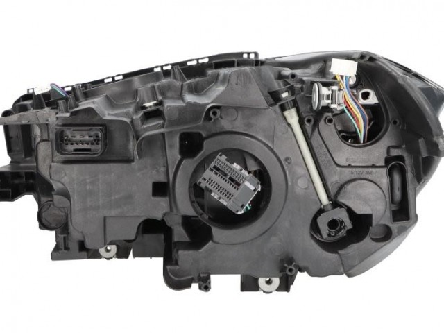BMW X1 (F48) 2019.01.01-  utángyártott új jobb első fényszóró LED (motorral) elektr. nélk.  TYC