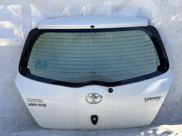 213749 Toyota Yaris II. 2006-2011 csomagtérajtó
