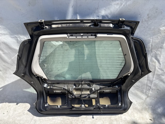 213783 Fiat Bravo 2007-2014 csomagtérajtó a képen látható sérüléssel