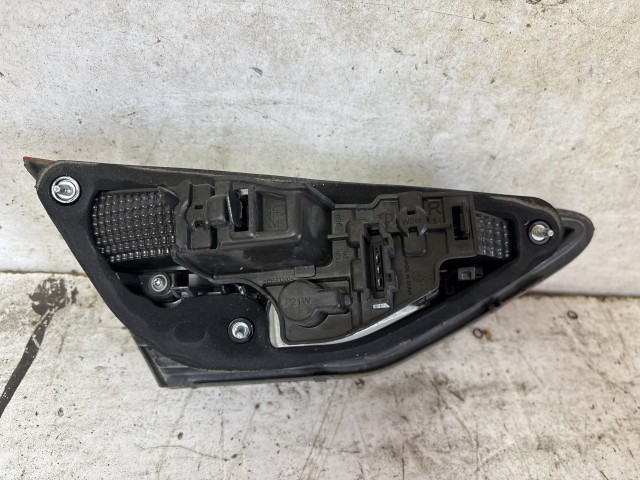 213776 Seat Leon 5F 2012-2020 2012-2020 Lámpa , Fényszóró használt jobb hátsó belső