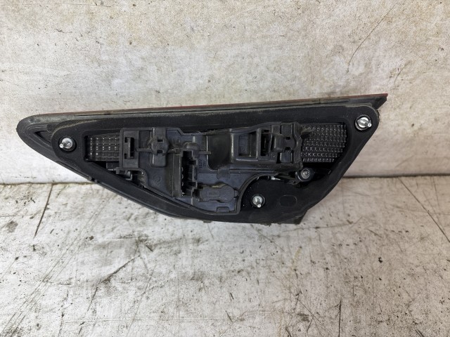 213775 Seat Leon 5F 2012-2020 2012-2020 Lámpa , Fényszóró használt bal hátsó belső a képen látható sérüléssel