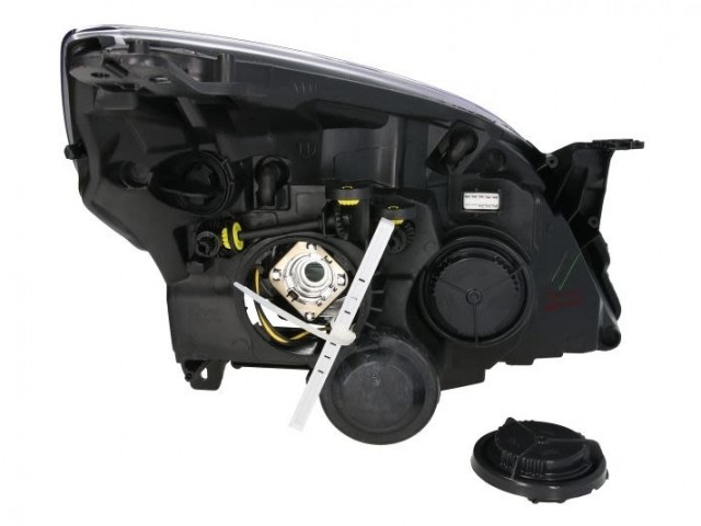 Opel Vectra C 2005.09.01-2008.08.31 utángyártott új bal első fényszóró H1/H7 fekete házas (motoros) TYC