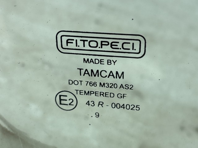 213798 Fiat Fiorino , Qubo, Citroen Nemo, Peugeot Bipper 2007-2024 jobb első lejáró üveg