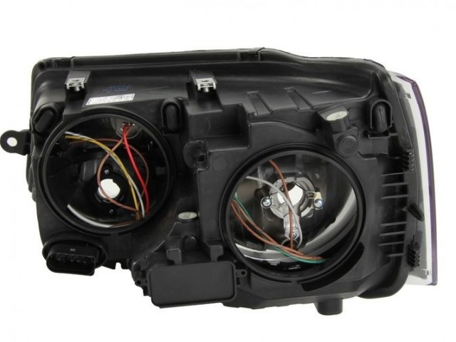 Volkswagen Transporter T5 2009.10.01-2015.06.30 utángyártott új jobb első fényszóró H7/H15 fekete h. (motorral) TYC