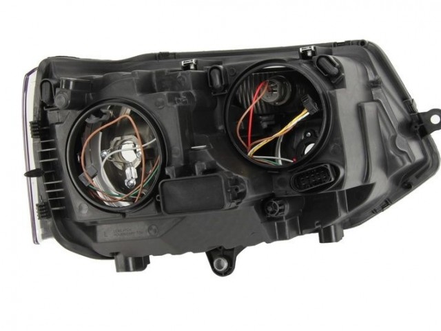Volkswagen Transporter T5  2009.10.01-2015.06.30 utángyártott új bal első fényszóró H7/H15 fekete h. (motorral) TYC