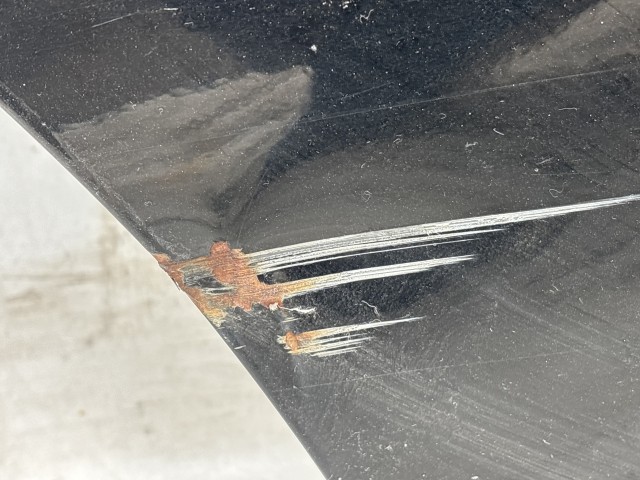 213818 Subaru Legacy 2009-2014 jobb hátsó ajtó, a képen látható sérüléssel