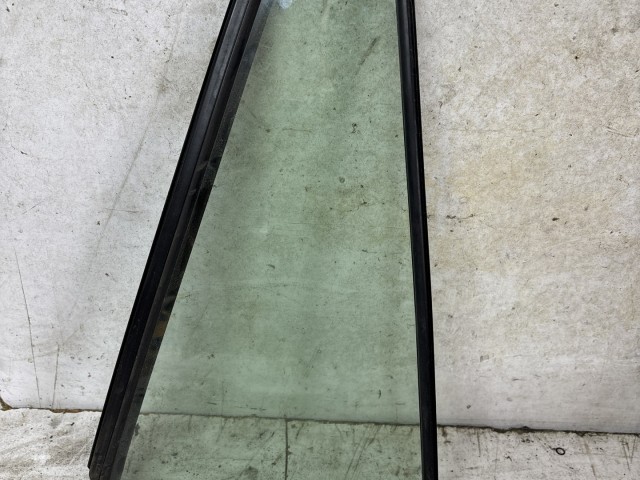Subaru Legacy 2009-2014 2009-2014 Üveg használt fix jobb hátsó