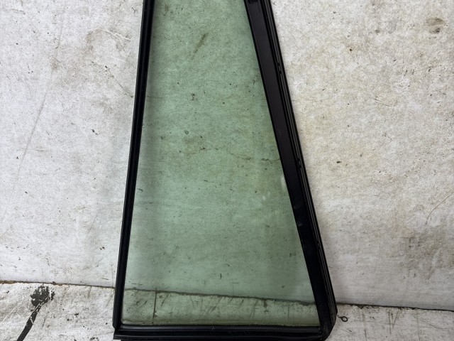 Subaru Legacy 2009-2014 2009-2014 Üveg használt fix jobb hátsó