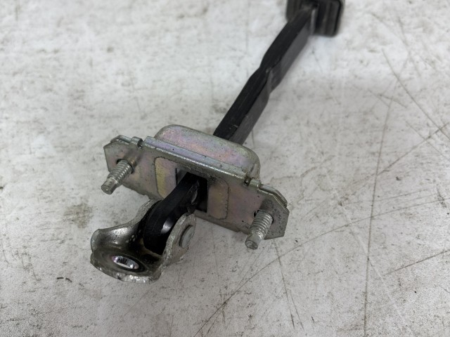Subaru Legacy 2009-2014 2009-2014 Ajtóhatároló használt jobb hátsó 