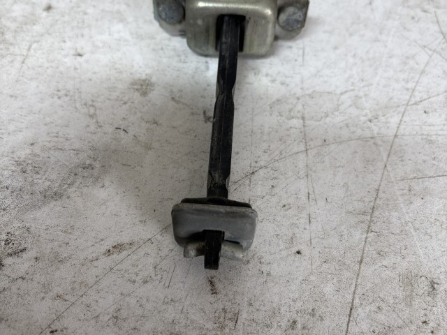 Subaru Legacy 2009-2014 2009-2014 Ajtóhatároló használt jobb hátsó 
