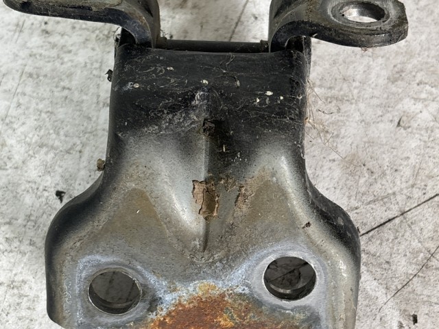 Subaru Legacy 2009-2014 2009-2014 Ajtózsanér használt jobb első alsó