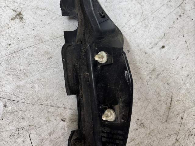 Subaru Legacy 2009-2014 2009-2014 Külső műanyag alkatrészek használt jobb hátsó ajtó
