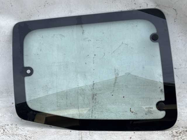 Fiat Fiorino , Qubo, Citroen Nemo, Peugeot Bipper 2007-2024 jobb tolóajtó nyitható zöld színű üveg