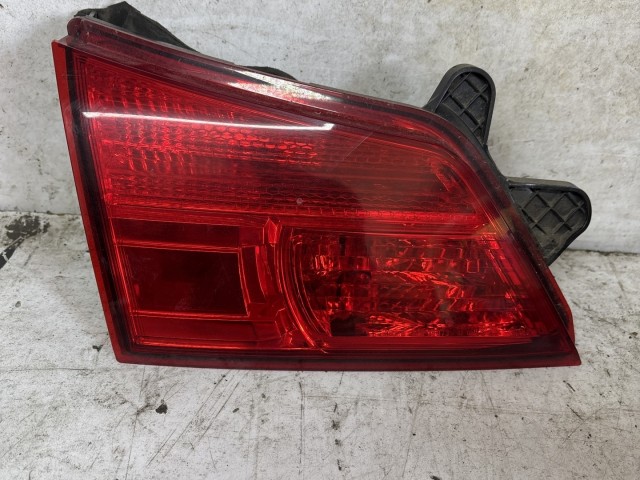 213875 Subaru Legacy 2009-2014 bal hátsó belső lámpa