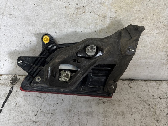 213875 Subaru Legacy 2009-2014 bal hátsó belső lámpa