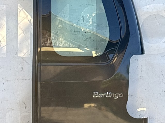 Csomagtérajtó