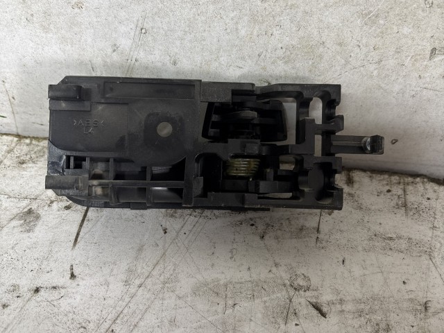 Fiat Sedici 2006-2014 Kilincs használt bal hátsó belső