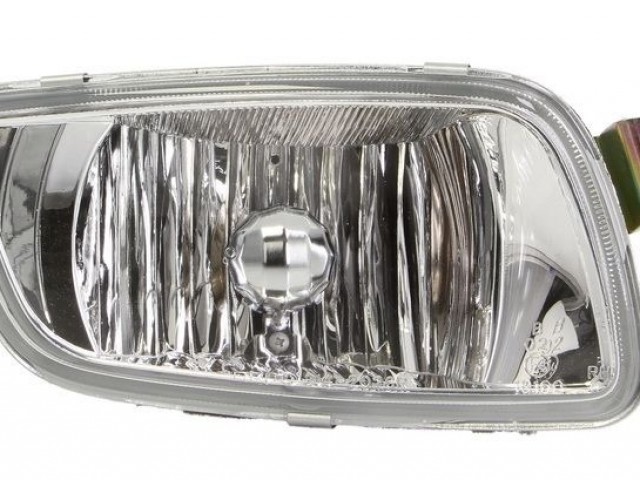 Mitsubishi Pajero 2001-2006 utángyártott új jobb első ködlámpa H3 DEPO