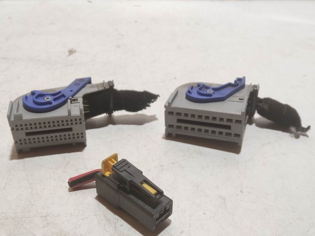 215811 Fiat Fiorino , Qubo 2007-2024 immodoboz elektromos csatlakozó 1372879080