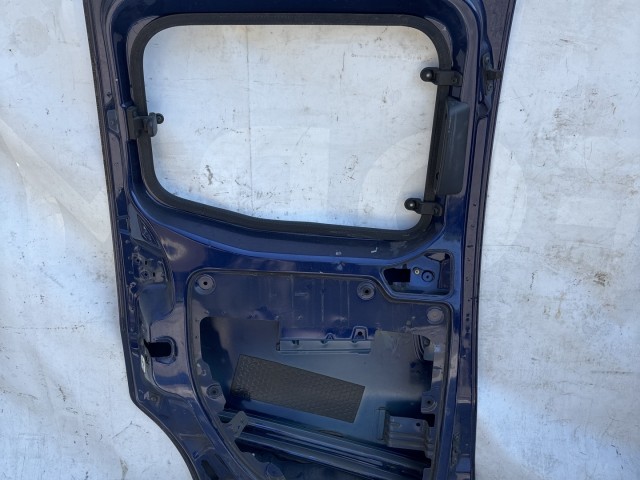 213959 Fiat Fiorino , Qubo, Citroen Nemo, Peugeot Bipper bal oldali tóló ajtó, a képen látható állapotban