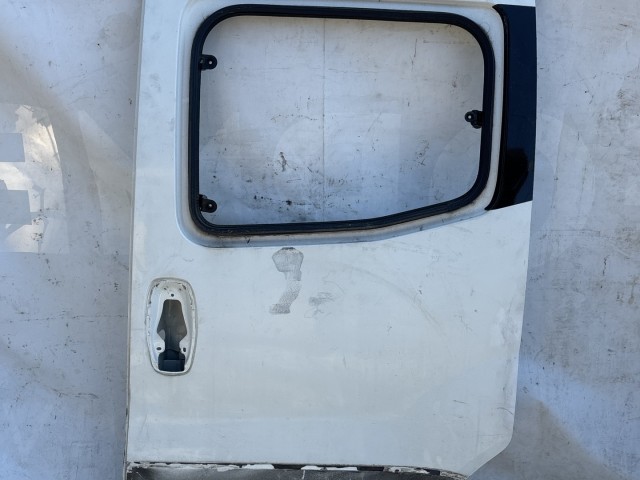 213958 Fiat Fiorino , Qubo, Citroen Nemo, Peugeot Bipper bal oldali tóló ajtó, a képen látható állapotban