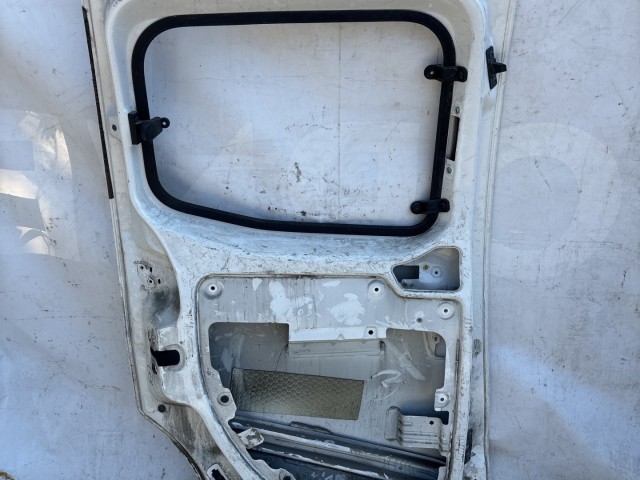 213958 Fiat Fiorino , Qubo, Citroen Nemo, Peugeot Bipper bal oldali tóló ajtó, a képen látható állapotban