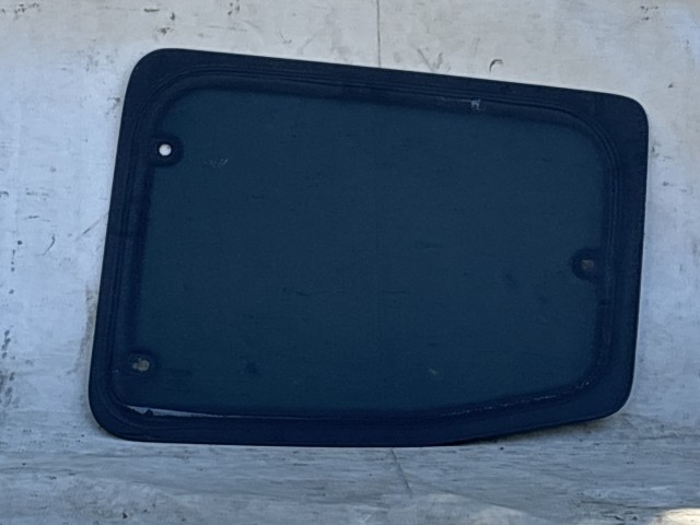 213955 Fiat Fiorino , Qubo, Citroen Nemo, Peugeot Bipper 2007-2024 jobb tolóajtó nyitható sötét zöld színű üveg