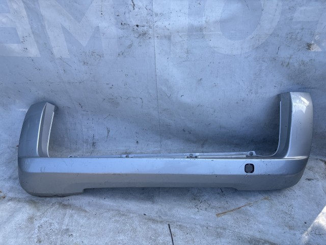 216009 Fiat Fiorino, Qubo, Citroen Nemo, Peugeot Bipper 2007-2024 hátsó lökhárító, a képen látható sérüléssel