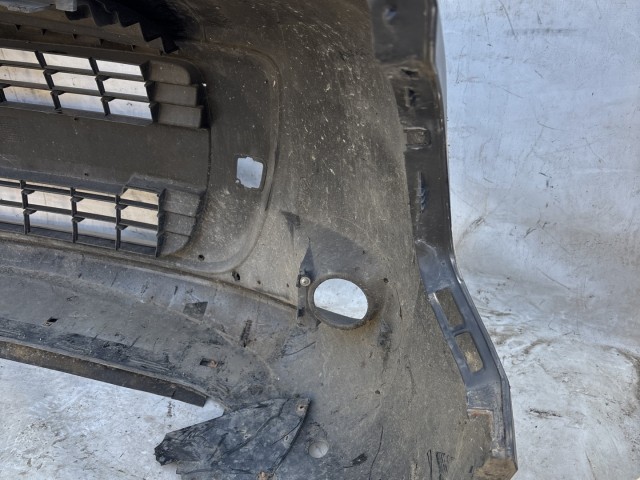 216008 Fiat Fiorino, Qubo 2007-2016 első lökhárító, a képen látható sérüléssel