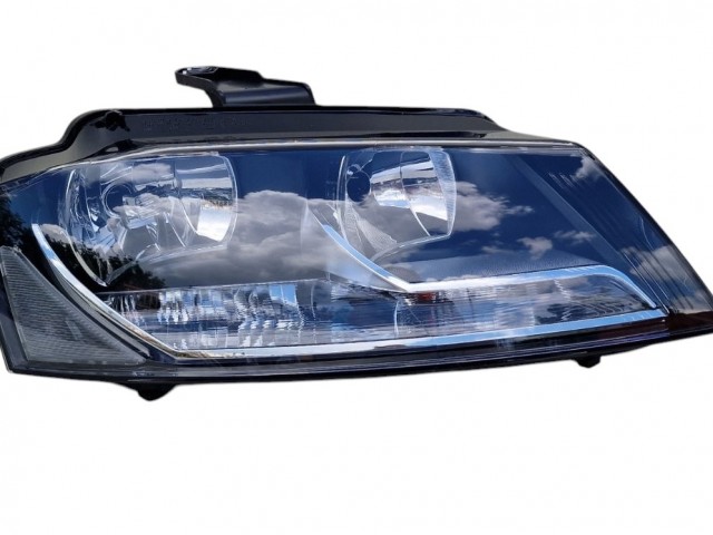 Audi A3  8P  2008-2013 utángyártott új jobb első fényszóró 2H7 nappali fénnyel (motorral) TYC