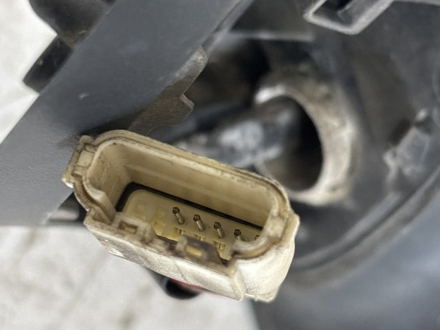 216514 Fiat Punto Evo 2009-2011 Tükör használt elektromos Bal  5 a képen látható sérüléssel