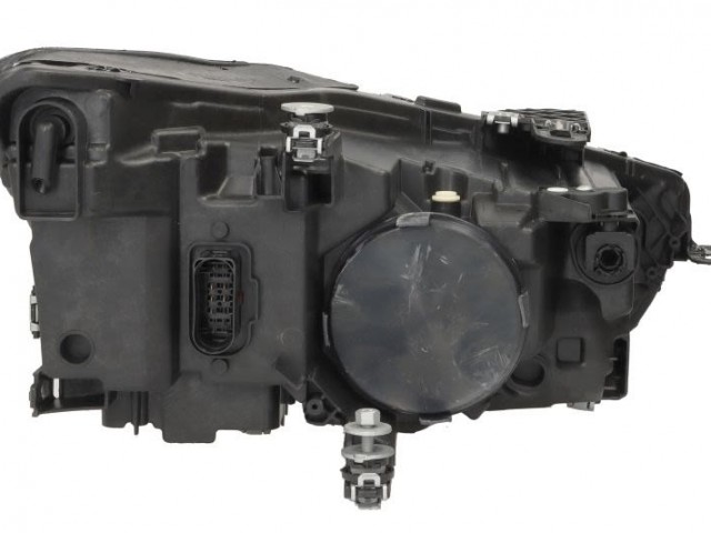 Cupra Leon   2024.04.29-  utángyártott új bal első fényszóró eco LED  (motorral) elektr.nélk TYC