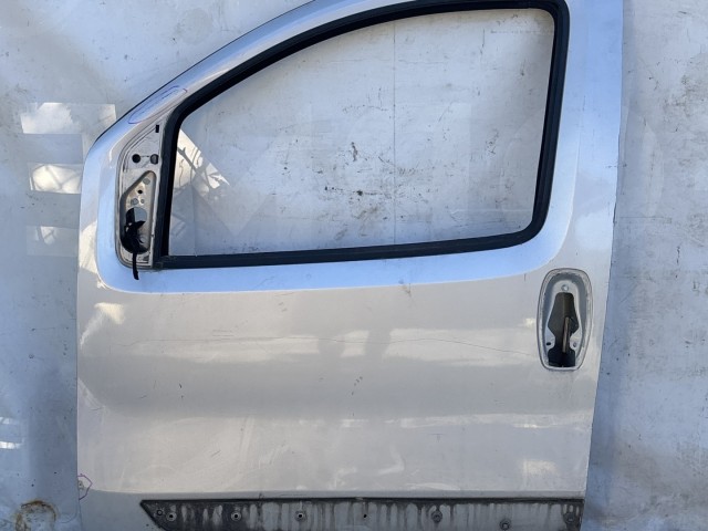 216573 Fiat Fiorino, Qubo, Citroen Nemo, Peugeot Bipper bal első ajtó, a képen látható sérüléssel