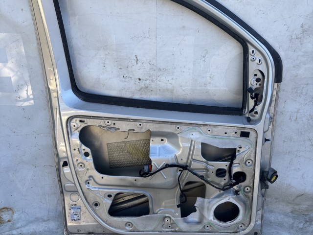 216573 Fiat Fiorino, Qubo, Citroen Nemo, Peugeot Bipper bal első ajtó, a képen látható sérüléssel