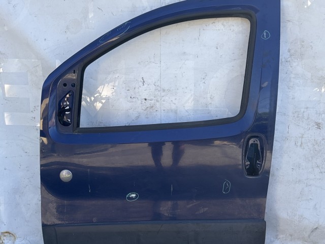 216572 Fiat Fiorino, Qubo, Citroen Nemo, Peugeot Bipper bal első ajtó, a képen látható sérüléssel
