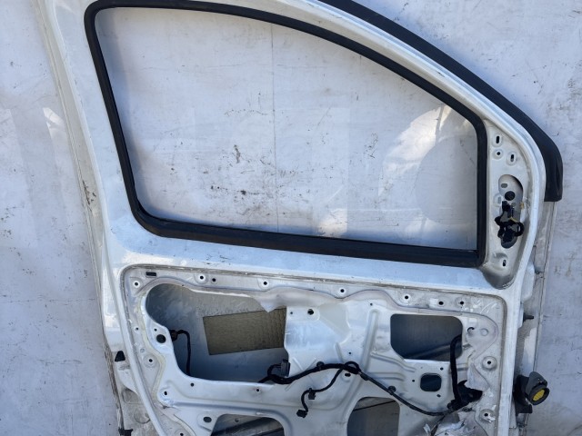 216571 Fiat Fiorino, Qubo, Citroen Nemo, Peugeot Bipper bal első ajtó, a képen látható sérüléssel