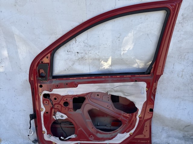 216569 Fiat Panda II. 2003-2012  piros színű jobb első ajtó 