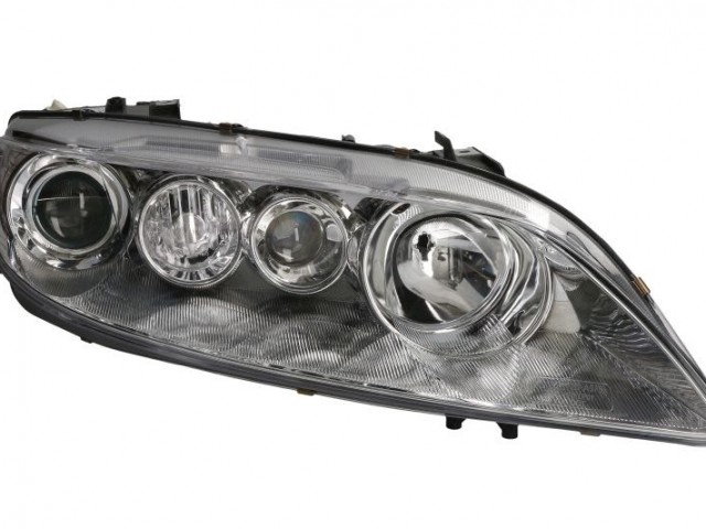 Mazda 6     2002.03.01-2005.05.31  utángyártott új jobb első fényszóró 2H1/H3 (motorral) TYC