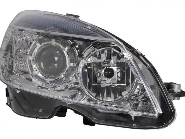 Mercedes Benz W204 C-Class 2007.01.01-2011.03.01  utángyártott új jobb első fényszóró 2H7 fehér vill. (motorral) TYC
