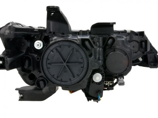 Mitsubishi Outlander 2015.02.01-2017.12.31 utángyártott új bal első fényszóró HB3/H7+LED (motorral) TYC