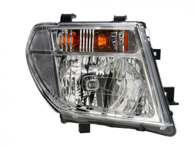 Nissan Navara   2005.05.01-2007.06  utángyártott új jobb első fényszóró H4 (motorral)  TYC