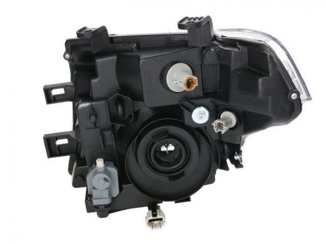 Nissan Navara 2007.07-2010.01 utángyártott új jobb első fényszóró H4 (motorral)  TYC