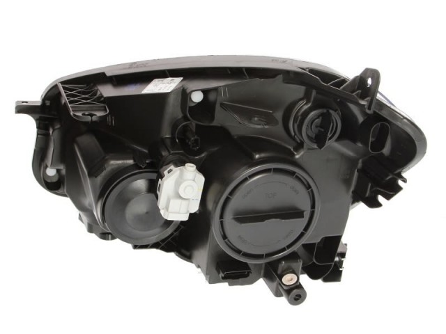 Nissan Qashqai   2010.05.01-2013.11.30  utángyártott új jobb első fényszóró 2H7 (motorral) TYC