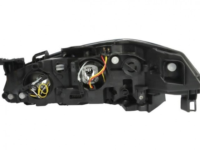 Renault Laguna utángyártott új jobb első fényszóró H7/H1 (motoros) TYC
