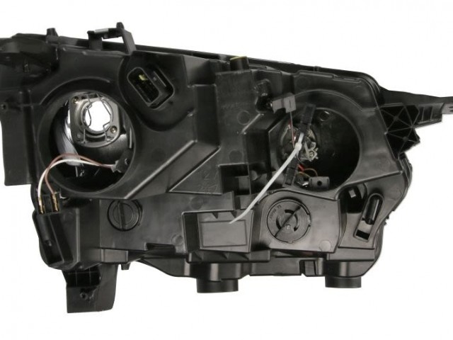 Toyota Proace City utángyártott új bal első fényszóró H7/H1 króm házas (motorral) TYC