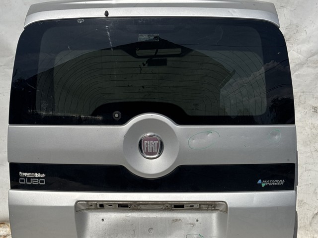 216596 Fiat Fiorino, Qubo 2007-2024 csomagtérajtó, a képen látható sérüléssel