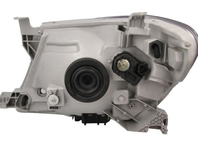 Toyota Hilux 2008.01.01-2015.12.01 utángyártott új jobb első fényszóró H4 fehér villogóval 08.01- (motoros) TYC