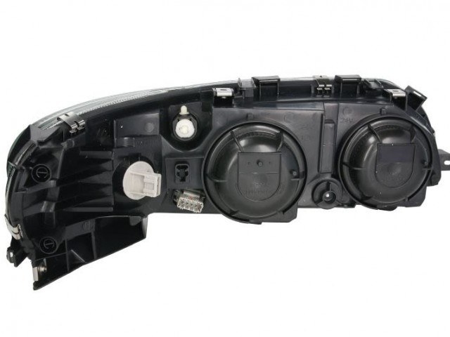 Volvo S60 utángyártott új bal első fényszóró H7/HB3 (motoros) TYC