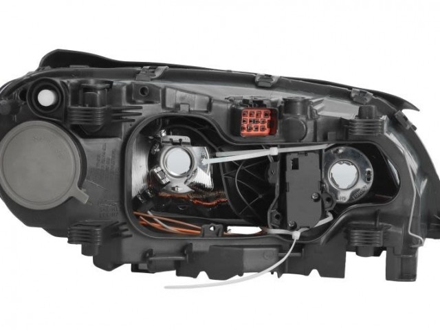 Volvo S80, V70, XC70 utángyártott új bal első fényszóró H7/H9 fekete h. (motorral) TYC