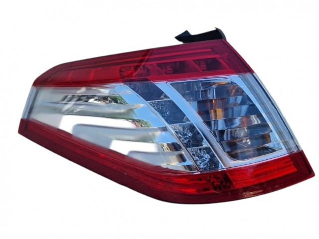 Peugeot 508 2010.01.01-2014.06.30 utángyártott új bal hátsó külső lámpa (Kombi) DEPO